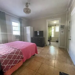 *private* 5 Minutes From Lga/ Us Open Apartment New York